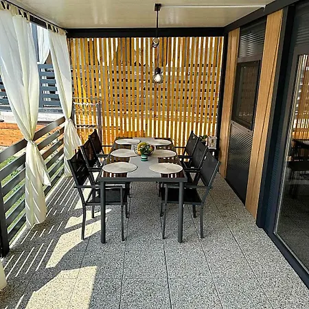 Hotel Mobile House Karpet *