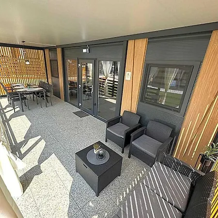 Hotel Mobile House Karpet