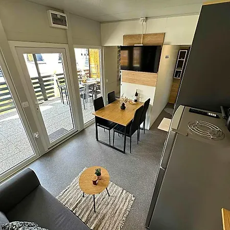 Hotel Mobile House Karpet *